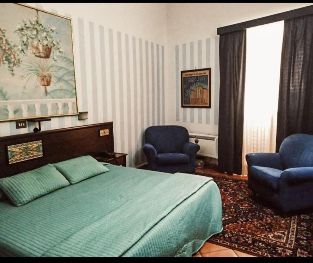 קלטניסטה Hotel Plaza מראה חיצוני תמונה