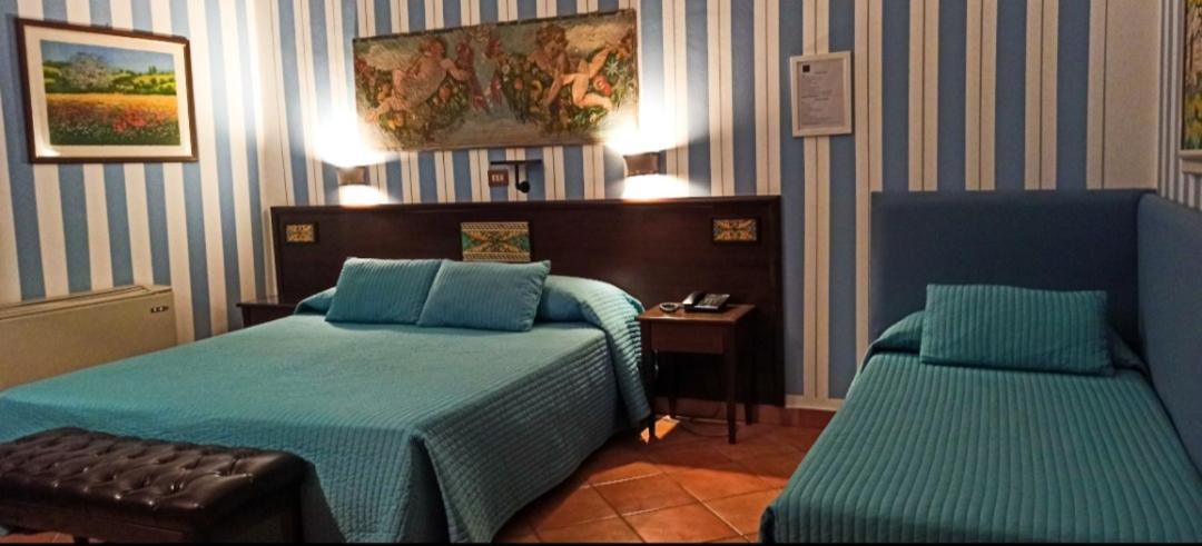 קלטניסטה Hotel Plaza מראה חיצוני תמונה